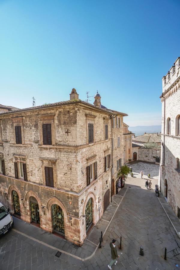 Ogni finestra è un quadro - appartamento ad Assise Extérieur photo